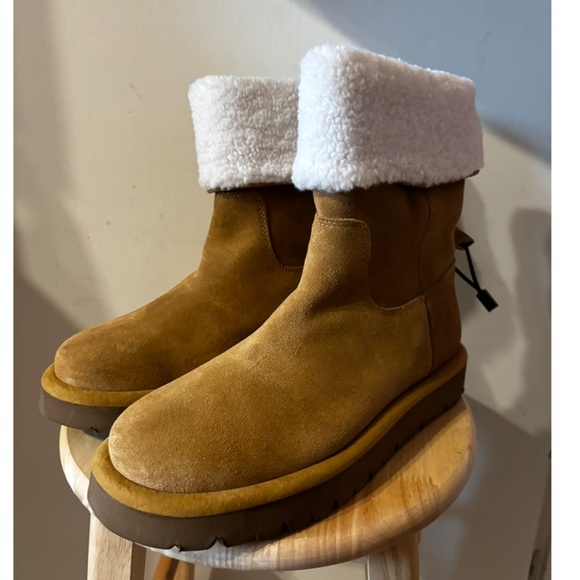 Zara brown real suede leather and fleece flat ankle boots NWT - Picture 3 of 10